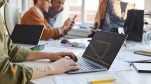 Understanding-Hozloxdur25